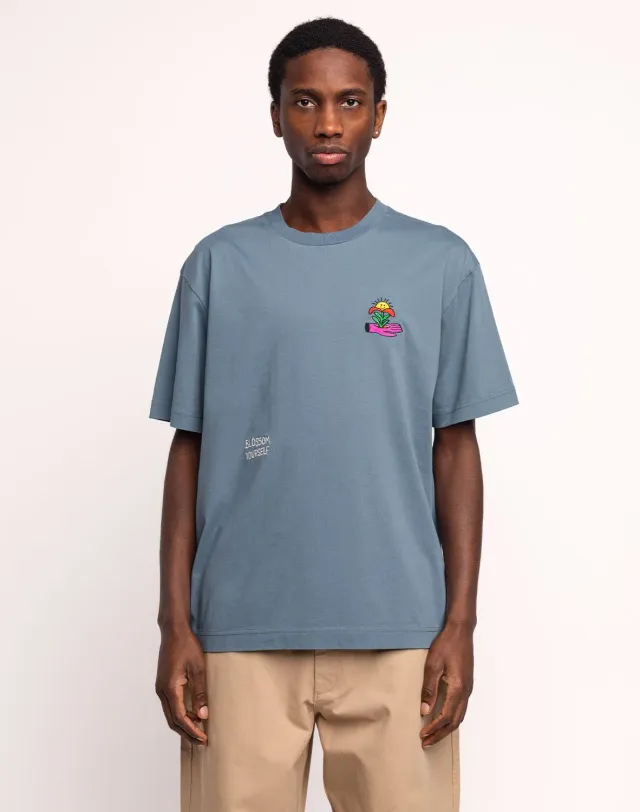 OLOW Blossom Yourself T-shirt bleu acier coton bio