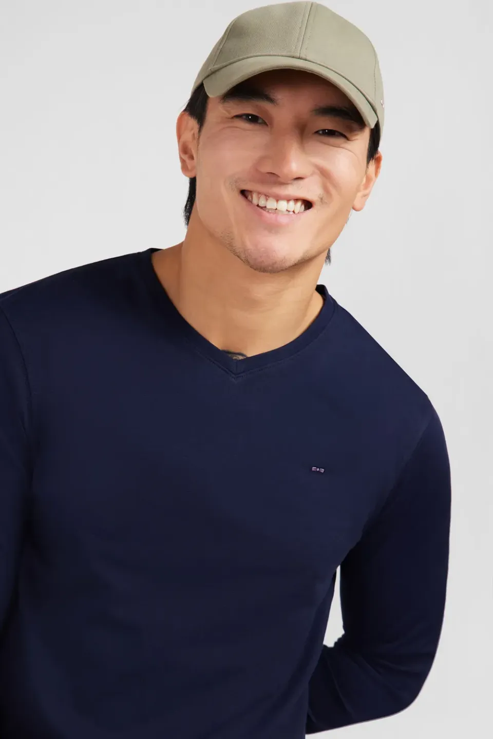 Eden Park t-shirt col V manches longues bleu marine Pima