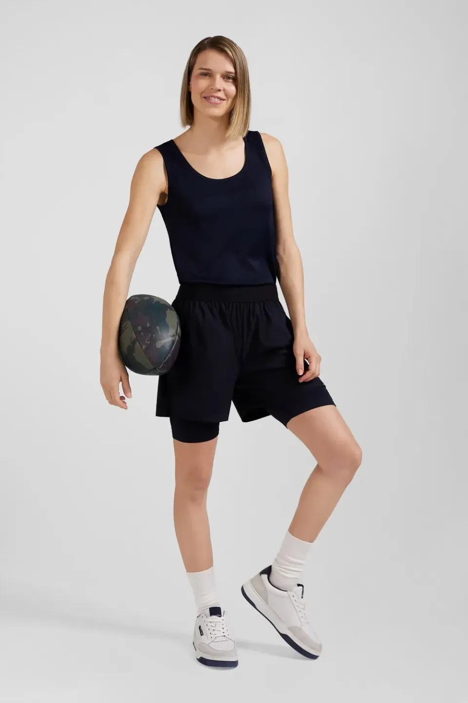 Eden Park short de sport bleu marine polyamide femme