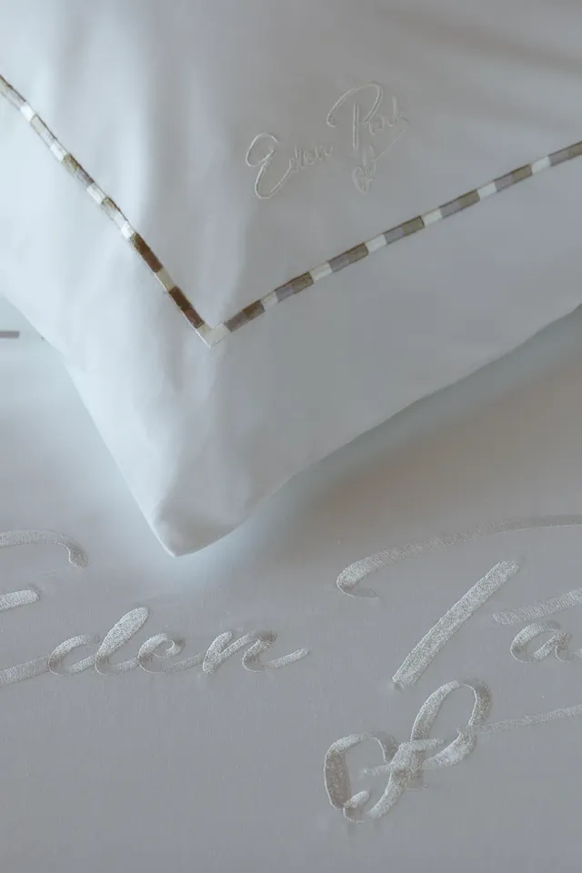 Eden Park Décrochons la lune taies d'oreiller 65x65 lot 2 percale